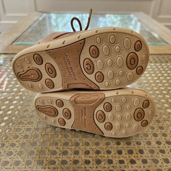 6c Stride Rite boy shoes - Picture 3 of 6